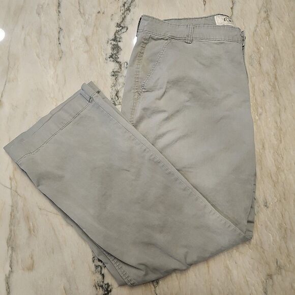 Old Navy The Flirt Straight Leg Pant size 14 Khakis Gray Chino Pants - Picture 1 of 5